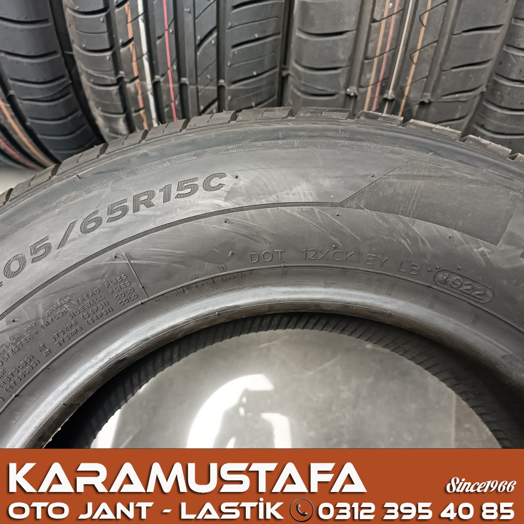 205 65 R 15 LAUFENN LV01 102T